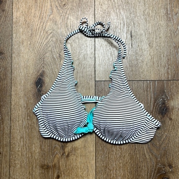 Victoria’s Secret BNW Striped Bikini Top Size 36B - Picture 1 of 6